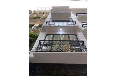 LIỀN KỀ VĂN QUÁN MẶT PHỐ NGUYỄN KHUYẾN KINH DOANH ĐỈNH 90M 4T 18 TỶ